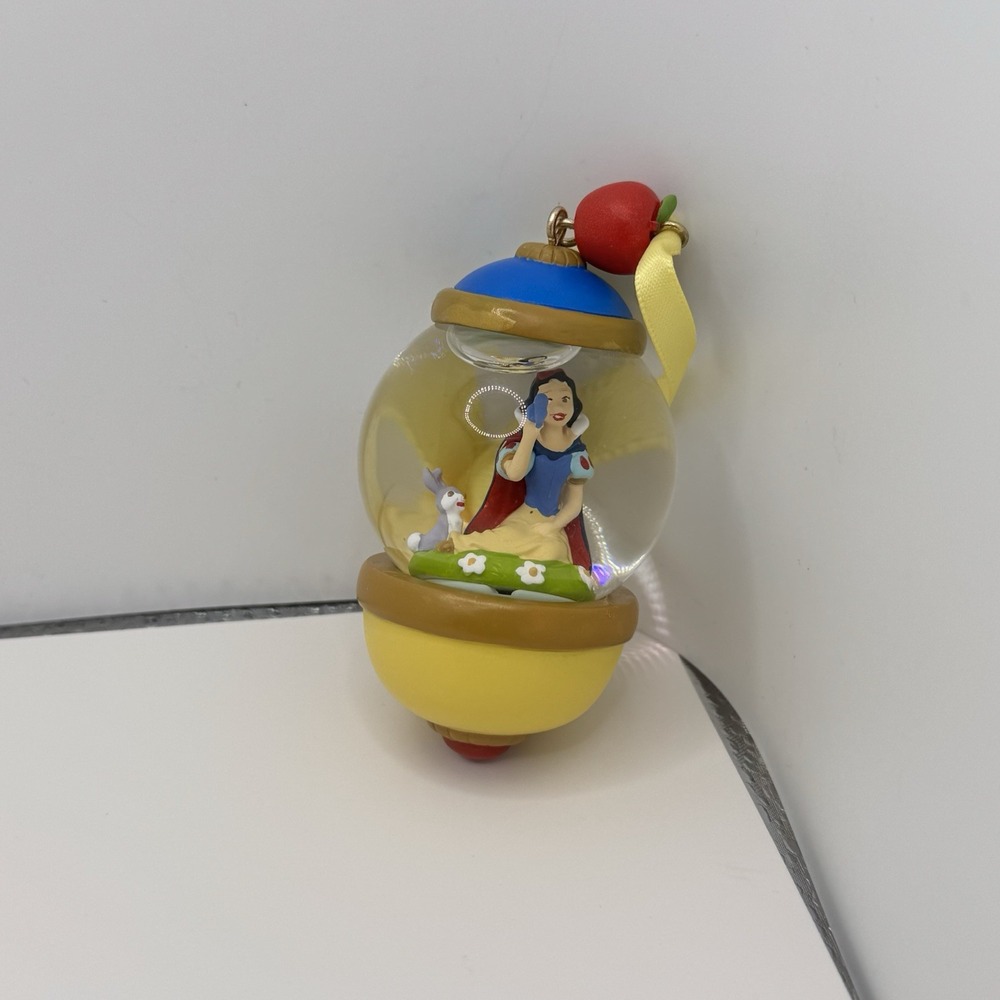 Disney Snow‎ White Snowglobe Ornament